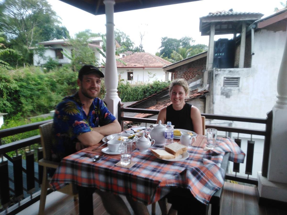 Janu Homestay Tangalle Extérieur photo